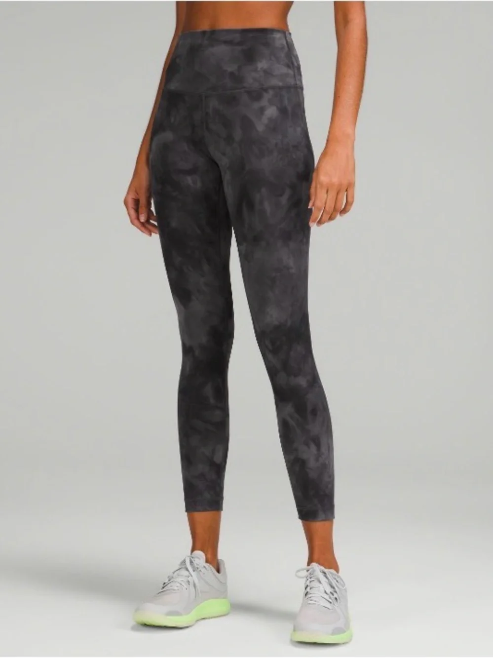 lululemon Wunder Train Leggings 25”